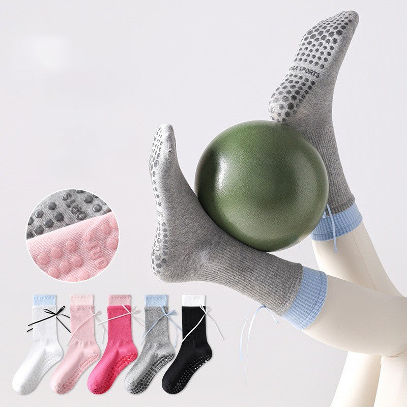 Premium Anti-Slip Yoga & Pilates Socks – Pure Cotton, Enhanced Grip & Comfort