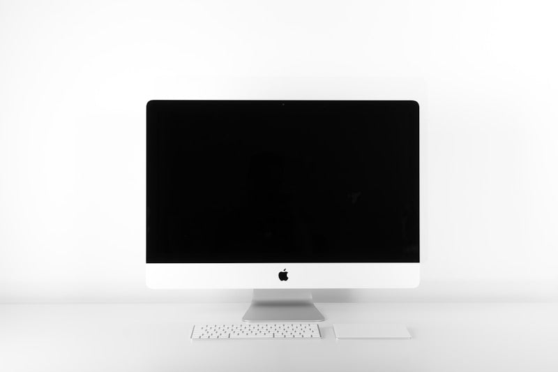 Foldable adjustable aluminium laptop stand on desk