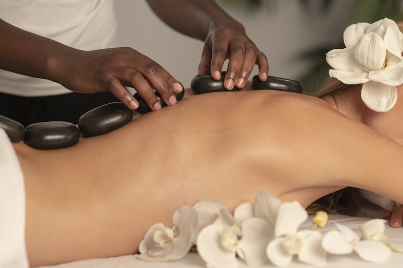 Electric neck and shoulder massager with heat therapy